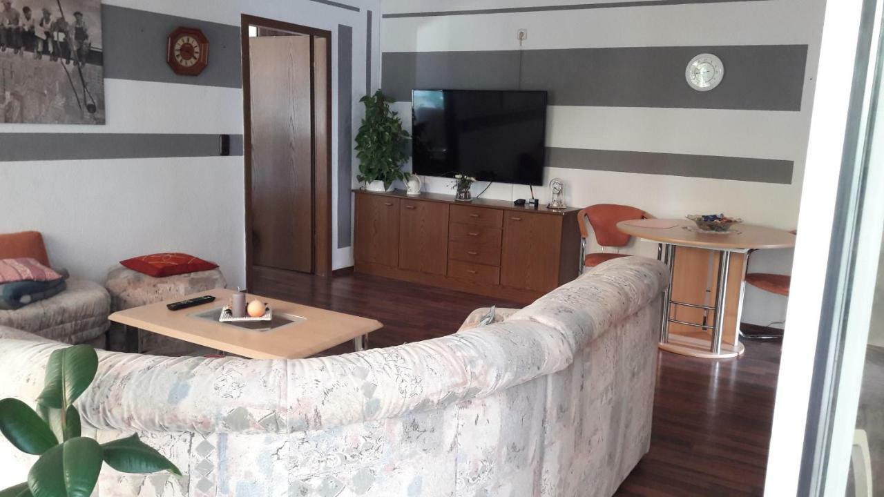 Wohnung Fuer Monteure Und Messebauer Algermissen Exteriér fotografie